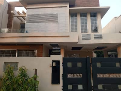 Dha Phase 7,10 marla Full House For Rent