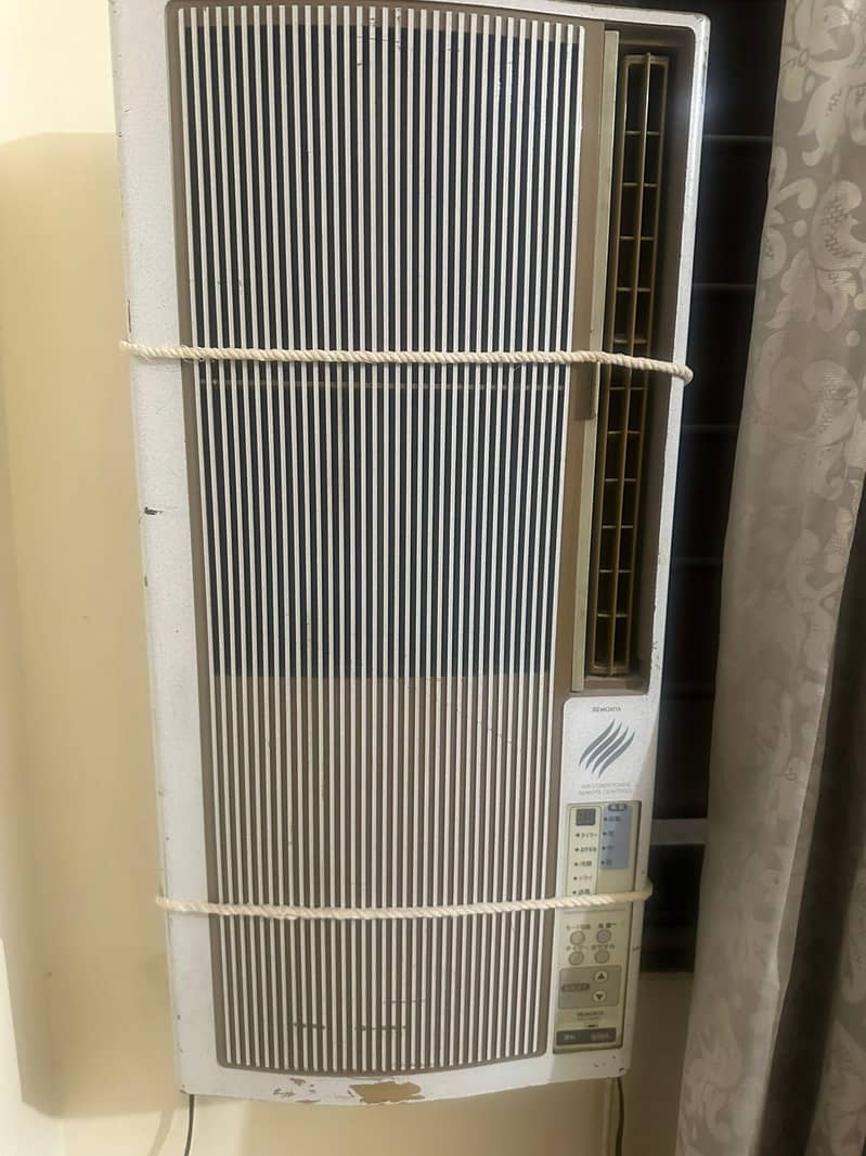 Window AC 0