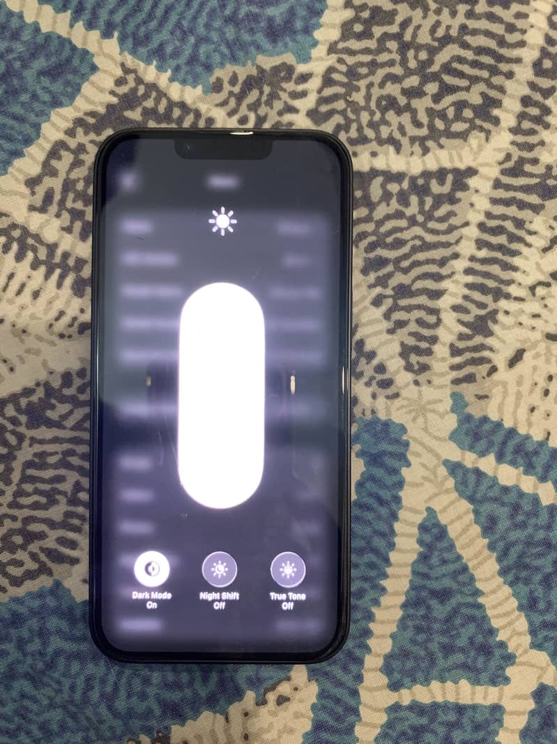 Iphone 16e 1