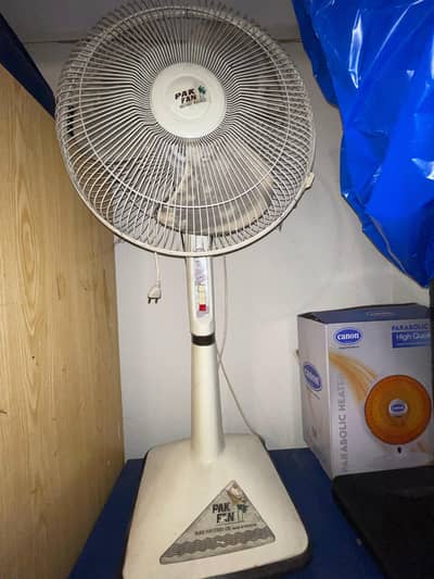 Pedestal Fan Pak Fan
