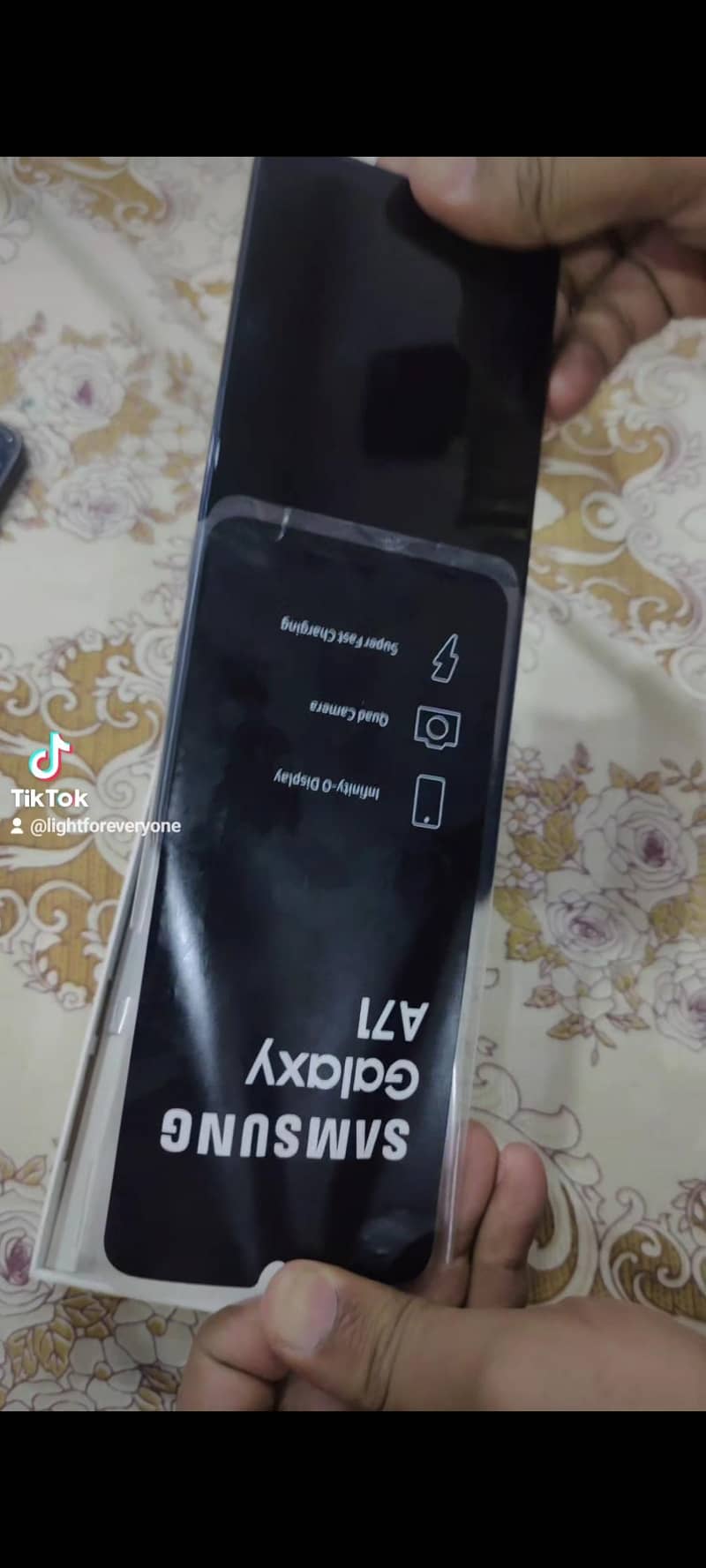 Galaxy A71 1