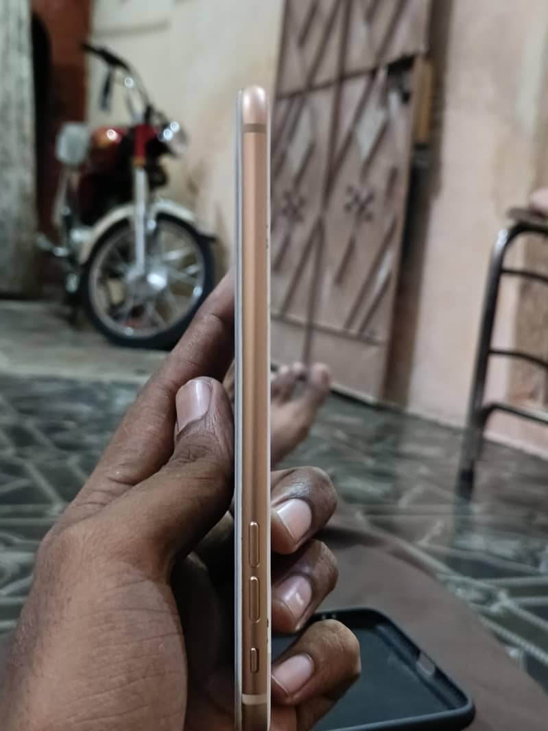 iphone 8 plus 1