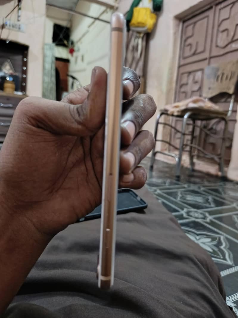 iphone 8 plus 3