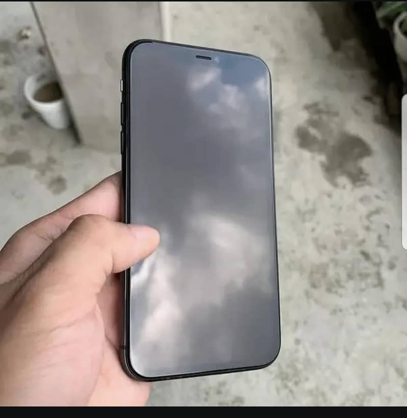 IPHONE 11 2