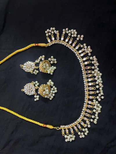 Kundan Jewellery set
