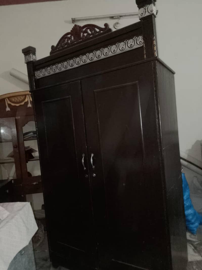 ڈریسنگ اینڈ الماری 2