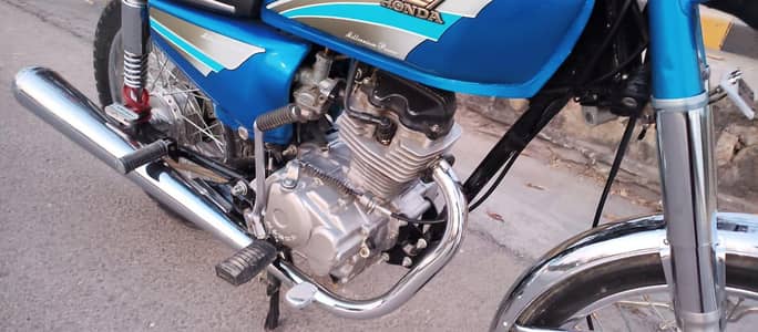 Honda 125 CG bike 2004 model WhatsApp number 0322/63/37/602