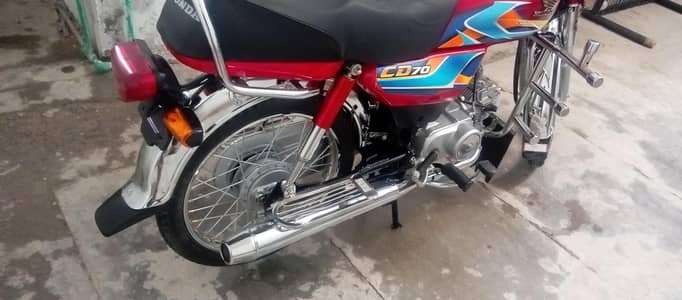 Honda 70 25 model