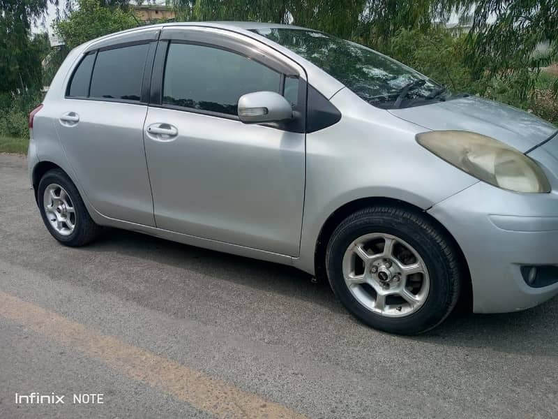 Vitz 2011 7