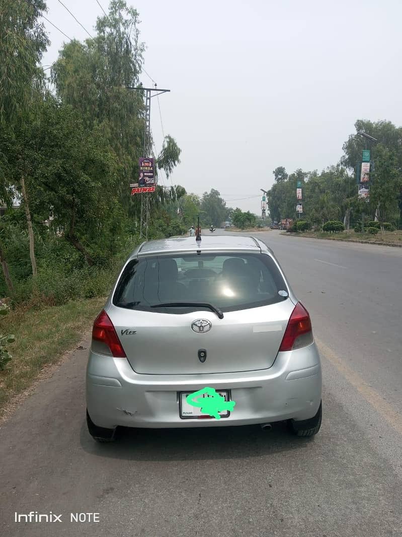 Vitz 2011 10