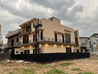 10 Marla Designer Double Height House For Sale