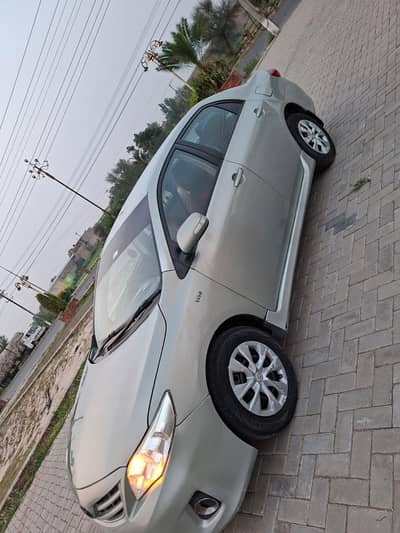 Toyota Corolla gli 2014 model