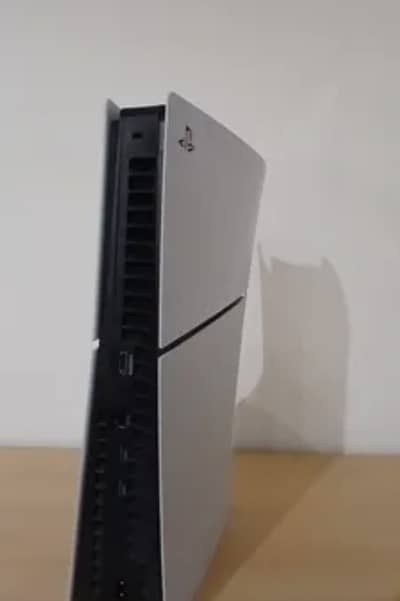PlayStation 5 PS5 disc version