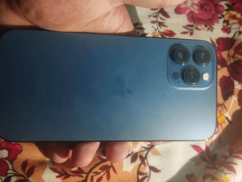 iPhone 3