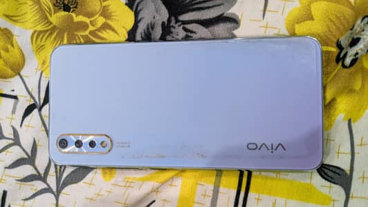 vivo s1 ~(8=256)