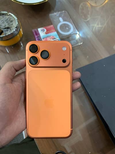 I phone 17 pro max 256gb 10/10 condition