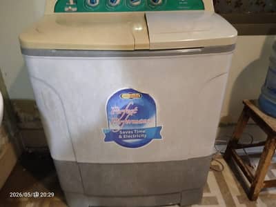 semi automatic washing machine for sale in excellent condition