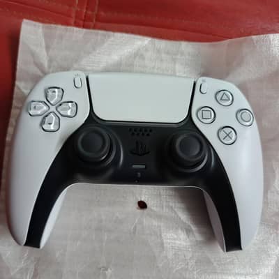 Ps5 dualsense controller (Like brand new)