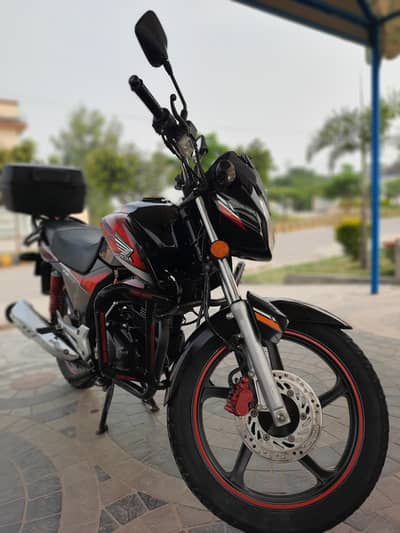 Honda CB 150F 2018, Perfect Engine, Carrier Boxes Available