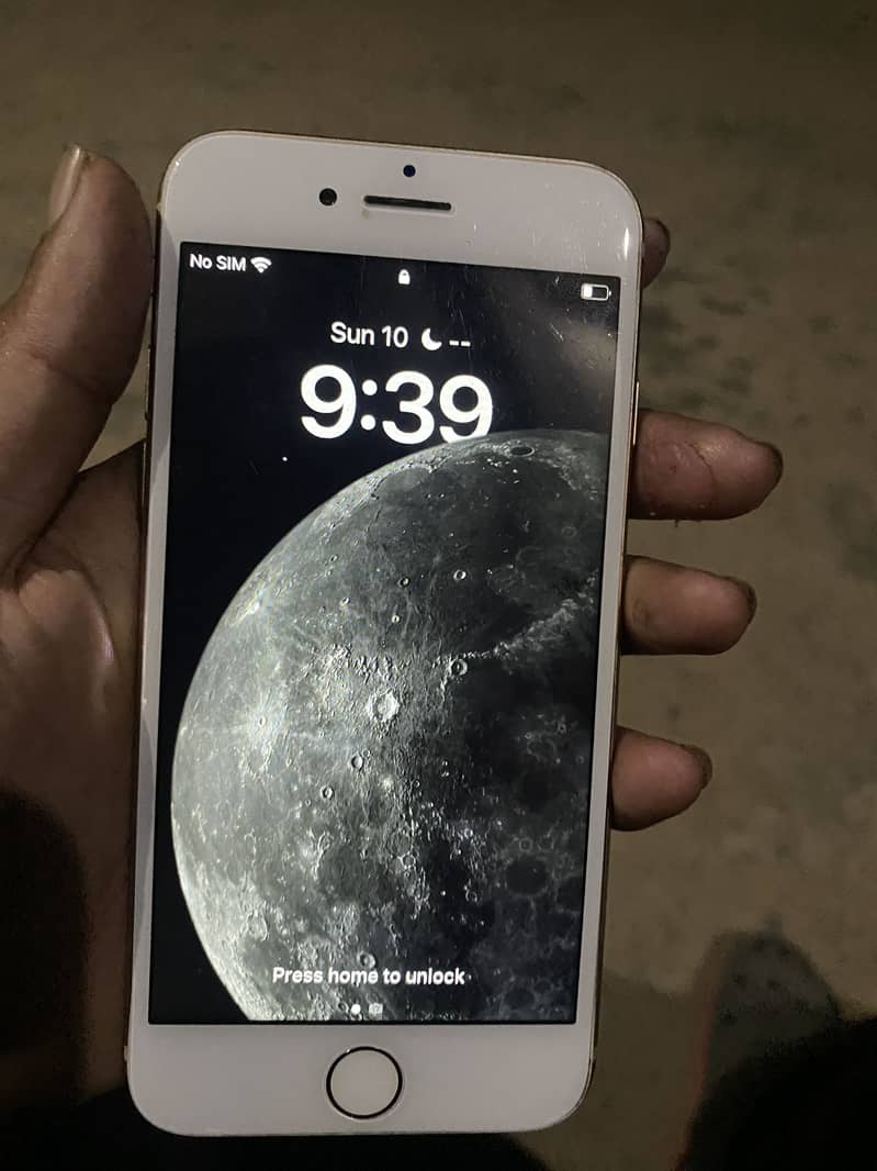 iPhone 8 3