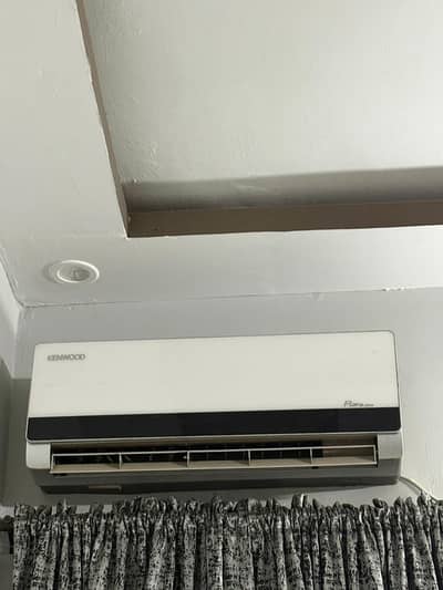 Kenwood 1 Ton AC - Almost new