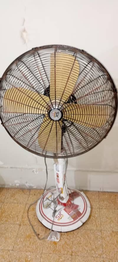 SK Pedestal Fan