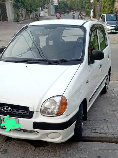santro 2006 with original cylinders LPG