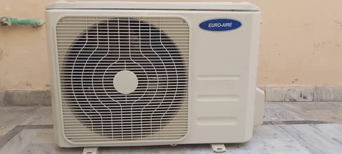 Euro-Aire Brand ac 1 ton AC 9 Mounte used  phone 03057483565