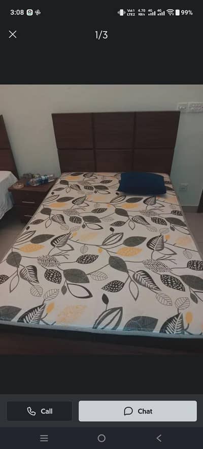 4 Single Beds: Includes 4 mattresses and matching side tables