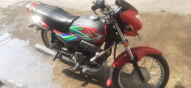 Honda 100  prider