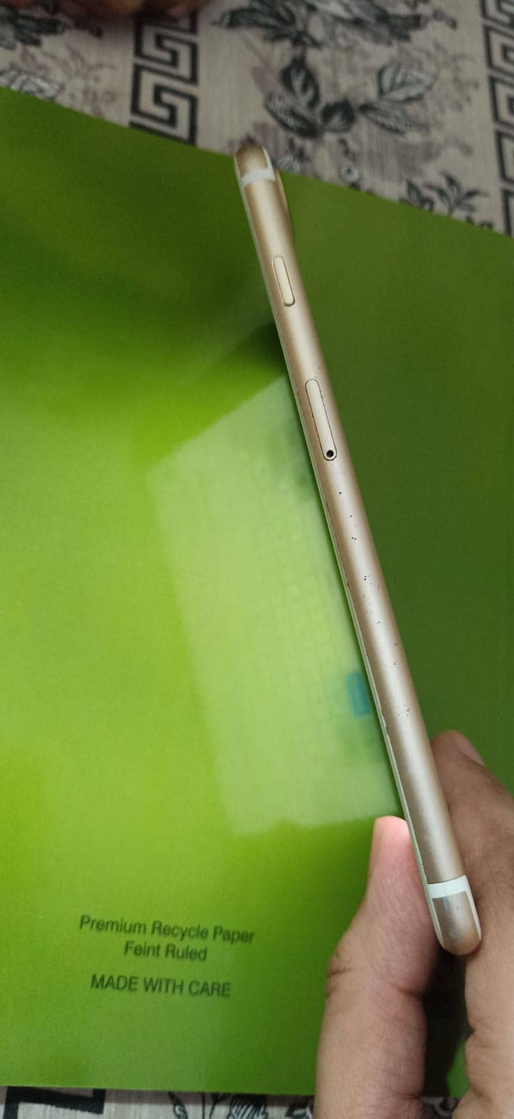 Apple iPhone 7 Plus 5