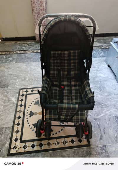 stroller sirf 2 month used hy