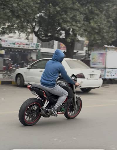 Benelli TNT 25