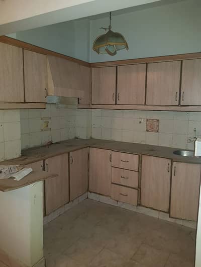 2 Bed DD Flat For Sale In Ramsha avenue Gulistan-E-Johar Block 13