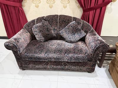 Sofa Set 6 Seater in Excellent condition