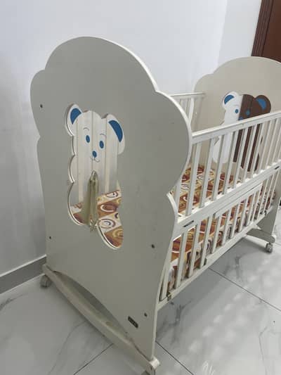 Baby crib for sale