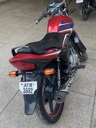 Honda CB125F