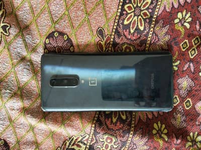 oneplus8 hai Bhai panel break hai Baki chalta hai thk Baki all ok hai