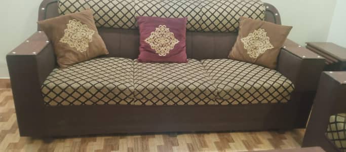 my  3 seater sofa like new