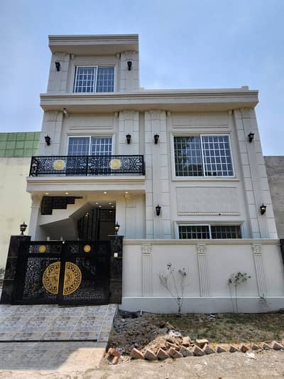 Buy Your Ideal 3 Marla House In A Prime Location Of Lahore