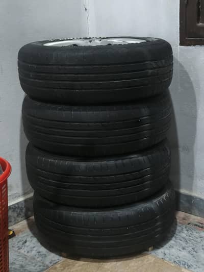 Corolla 5 nut tyre with rims 23 ke tyres haan 60 percent tyre haan