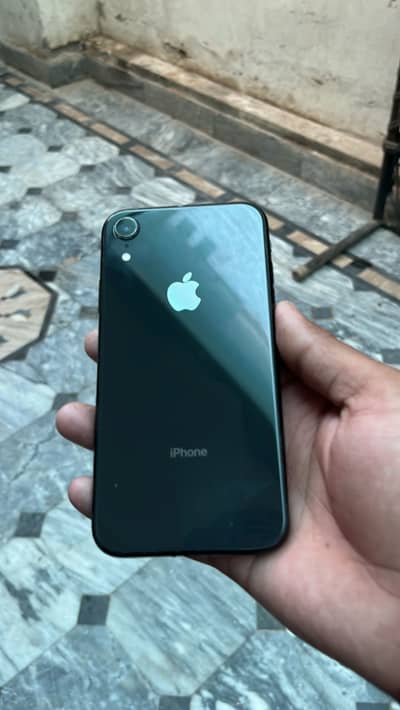 I phone xr 64 gb