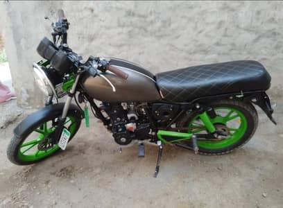 125 FOR SALE MINT CONDITION CAFE RACER 2015