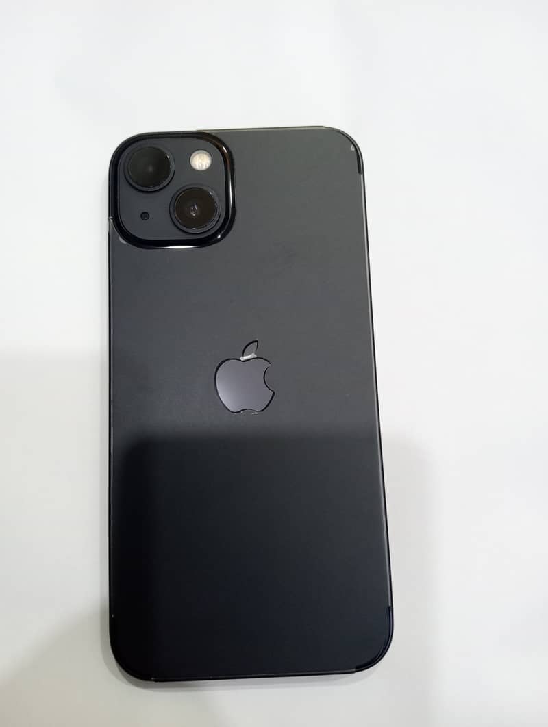 iPhone 13 0
