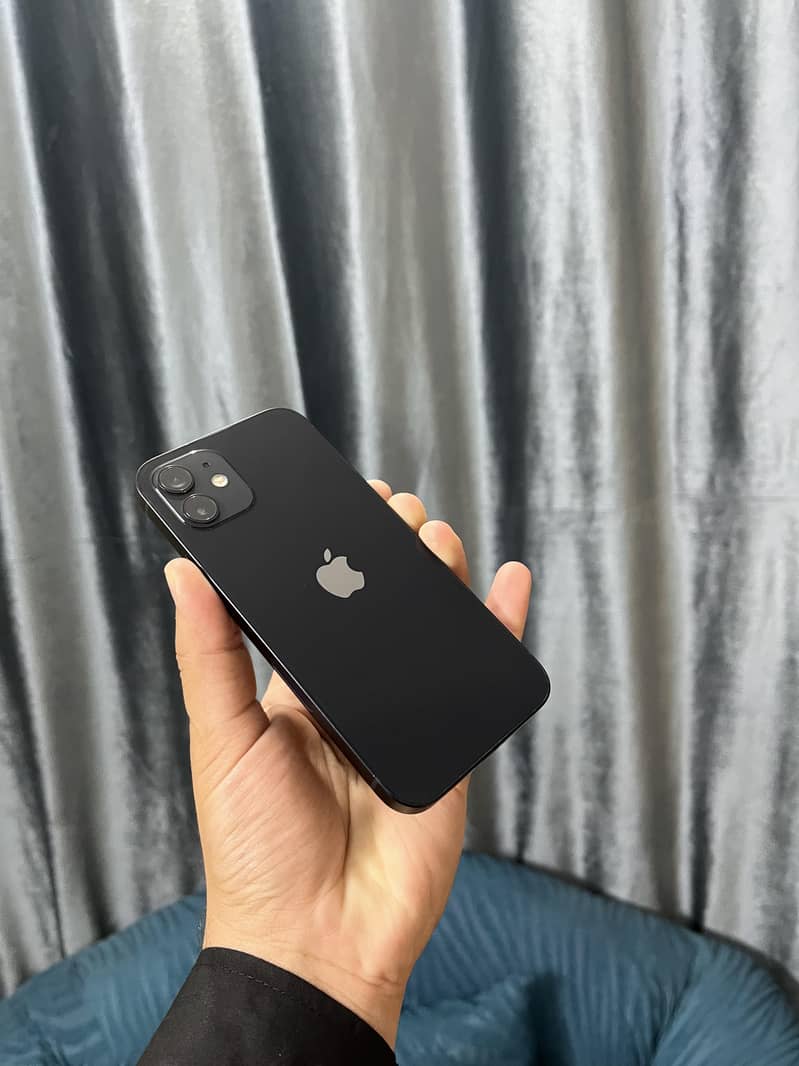 IPHONE 12 0