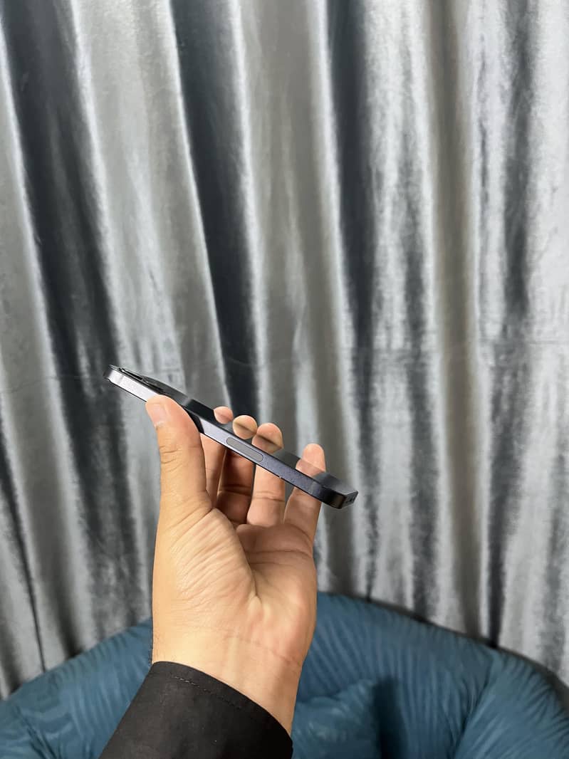 IPHONE 12 3
