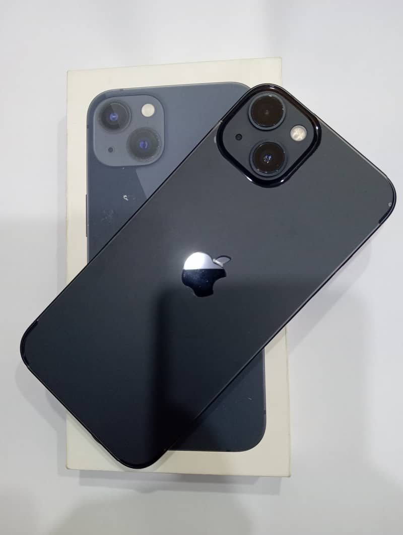 iPhone 13 3