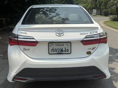 Toyota Corolla Grande 1.8 X CVT-i