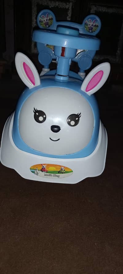 Malik King Rabbit Kids Ride-on Car
