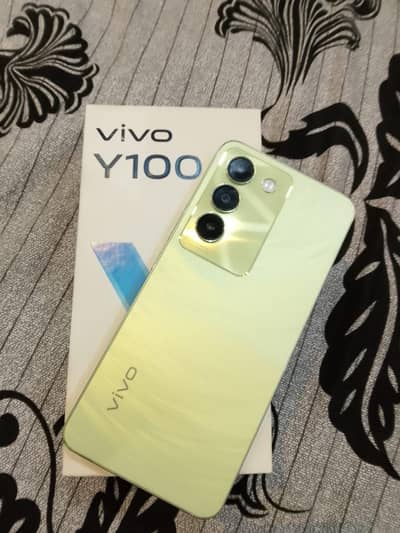 Vivo y 100